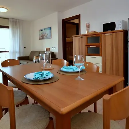 Residenza Porta Del Mare Apartment Lignano Sabbiadoro Exterior photo