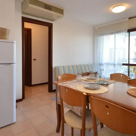 Residenza Porta Del Mare Apartment Lignano Sabbiadoro Exterior photo
